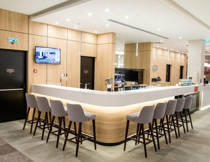 Рестораны и бары - Отель Hampton by Hilton Brest / Хэмптон Хилтон Брест